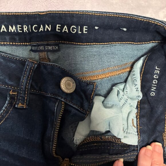 American Eagle Size 2 - Picture 3 of 4